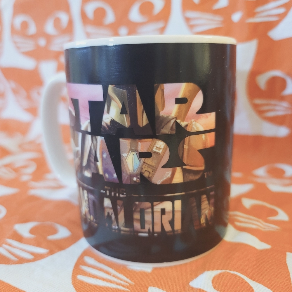 Star Wars The Mandalorian colour changing mug. New!